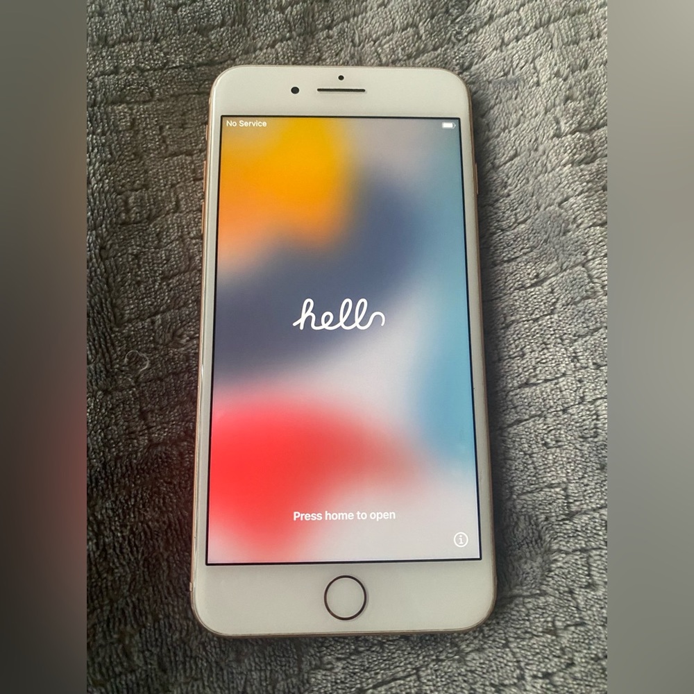 iPhone 8 Plus gold unlocked perfect condition